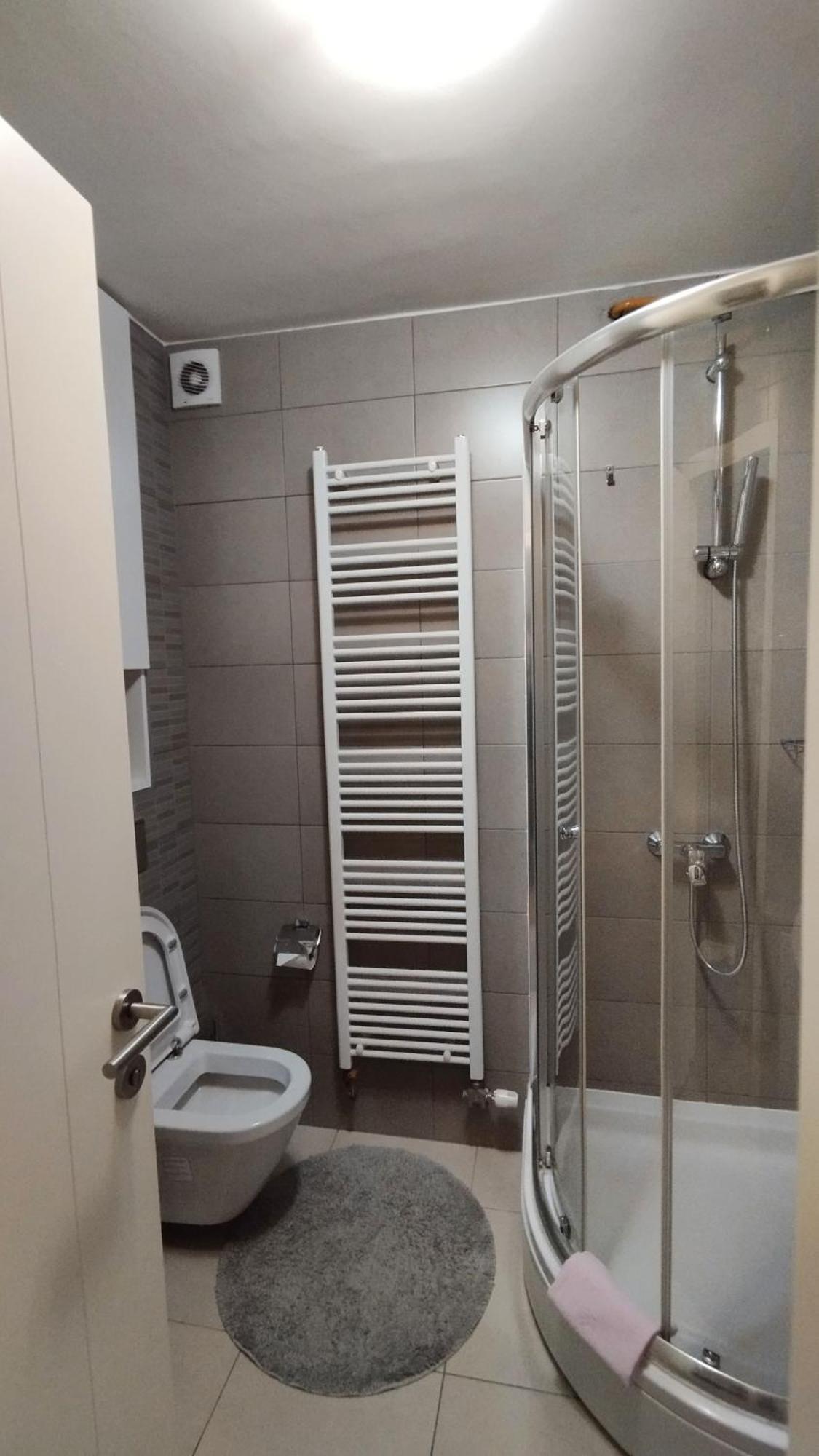סראייבו Quiet Apartment In City Center, Free Private Parking מראה חיצוני תמונה