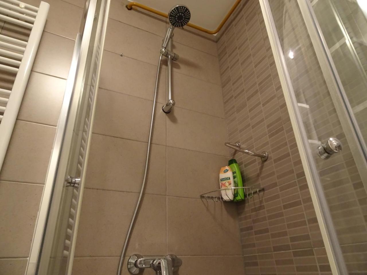 סראייבו Quiet Apartment In City Center, Free Private Parking מראה חיצוני תמונה